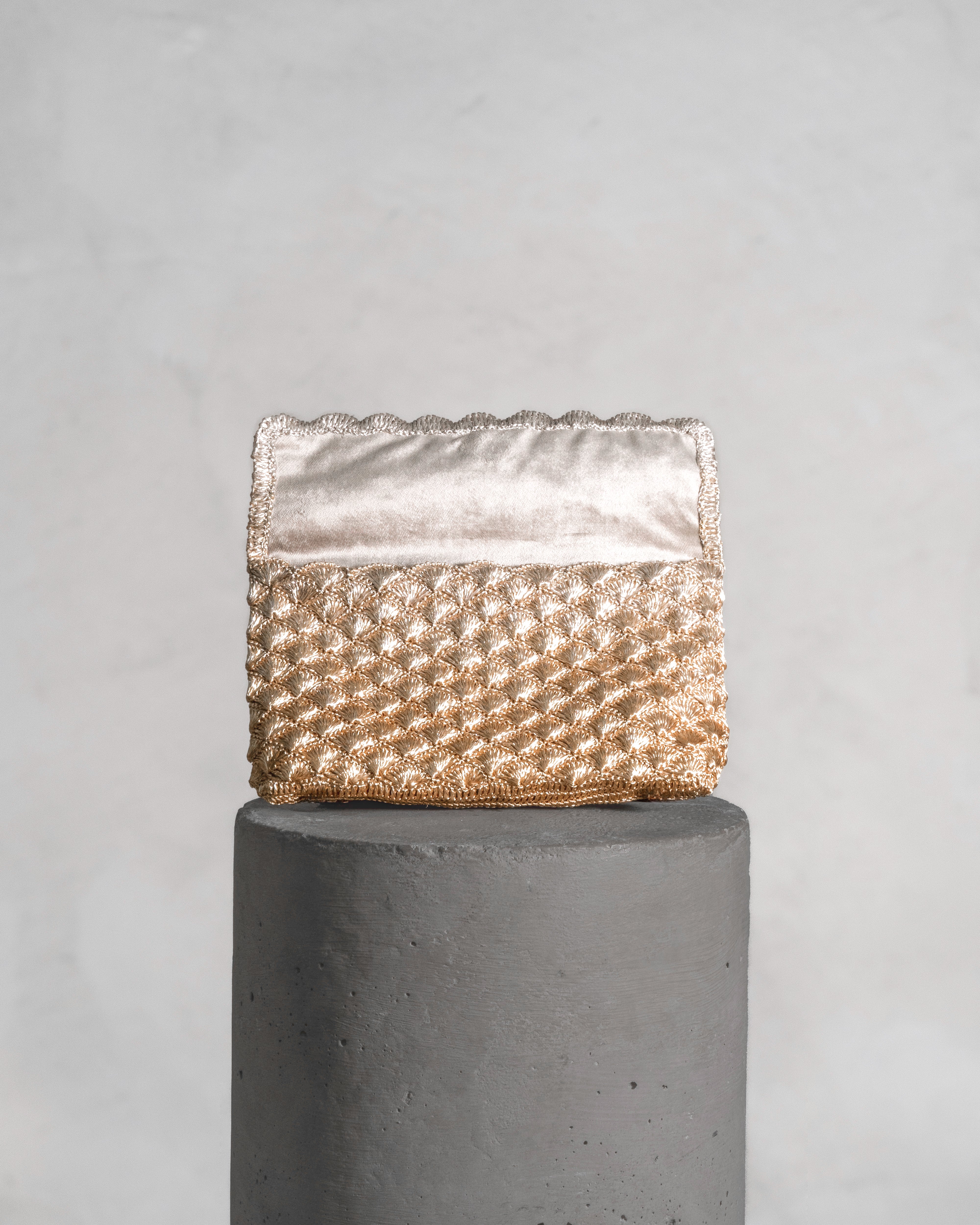 KAIA CLUTCH - GOLD & SILVER