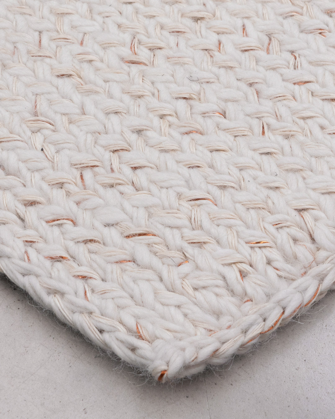 LUMA WEAVE RUG IN API ALPACA, FIQUE FIBER AND COPPER