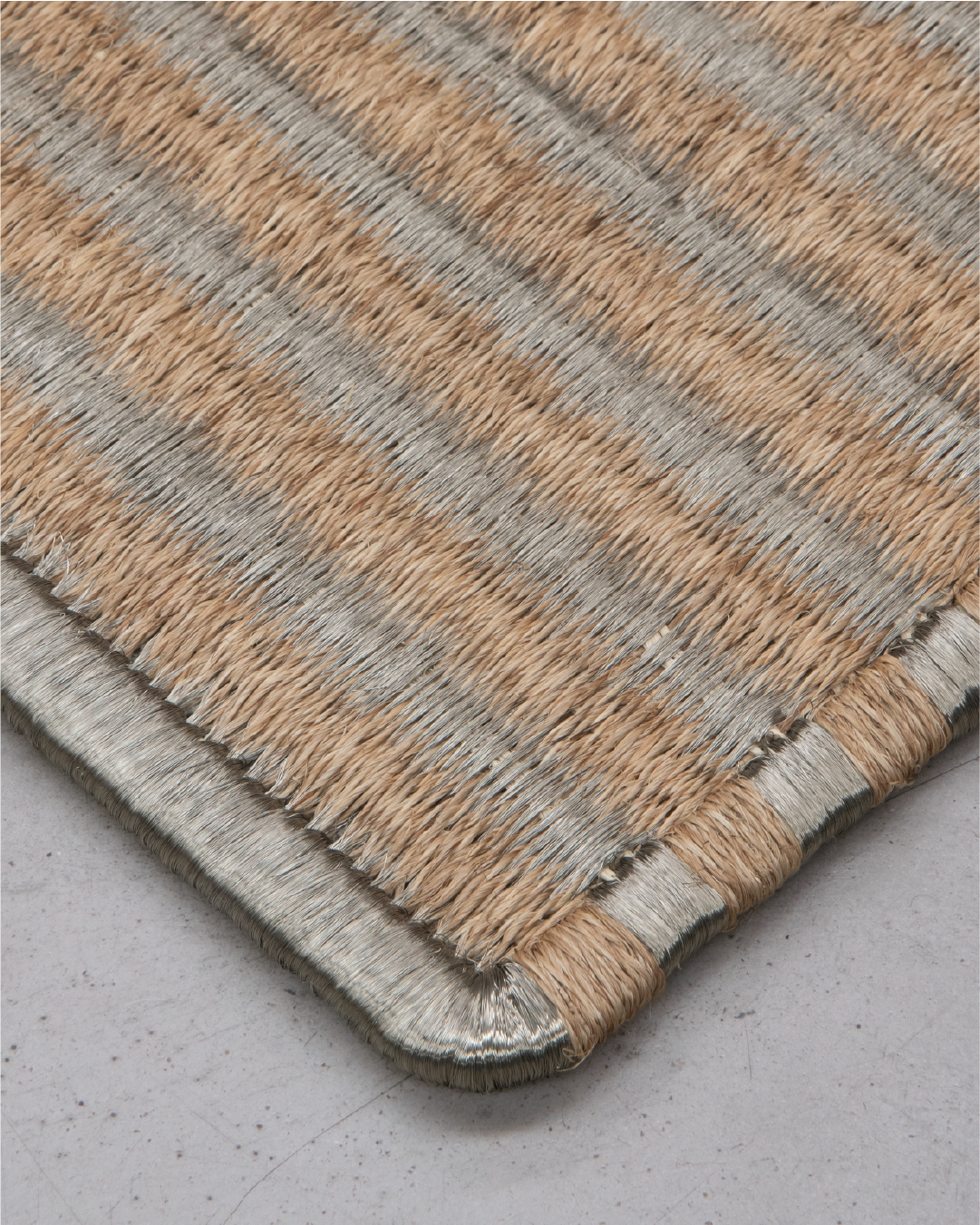 STRIPES WEAVE - FIQUE AND STAINLESS STEEL