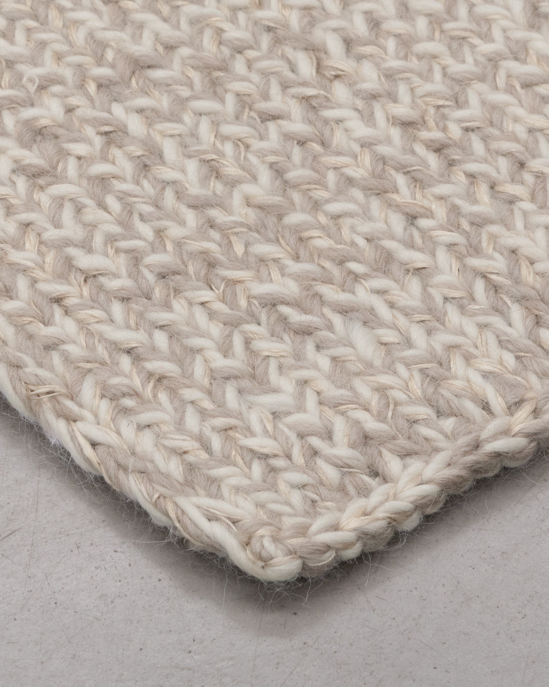 LUMA WEAVE RUG IN API ALPACA, API ALPACA AND SILK