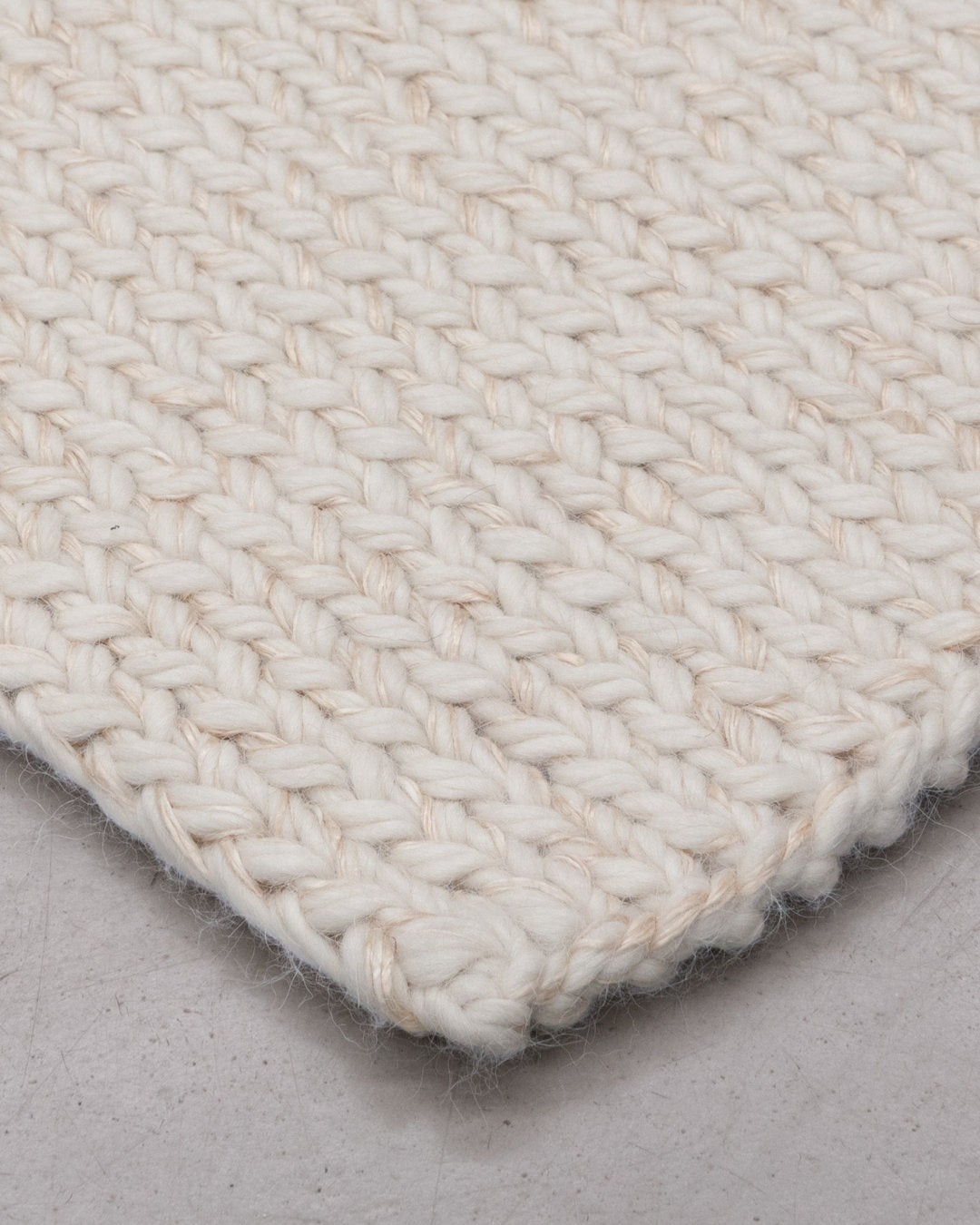 LUMA WEAVE RUG IN API ALPACA AND SILK