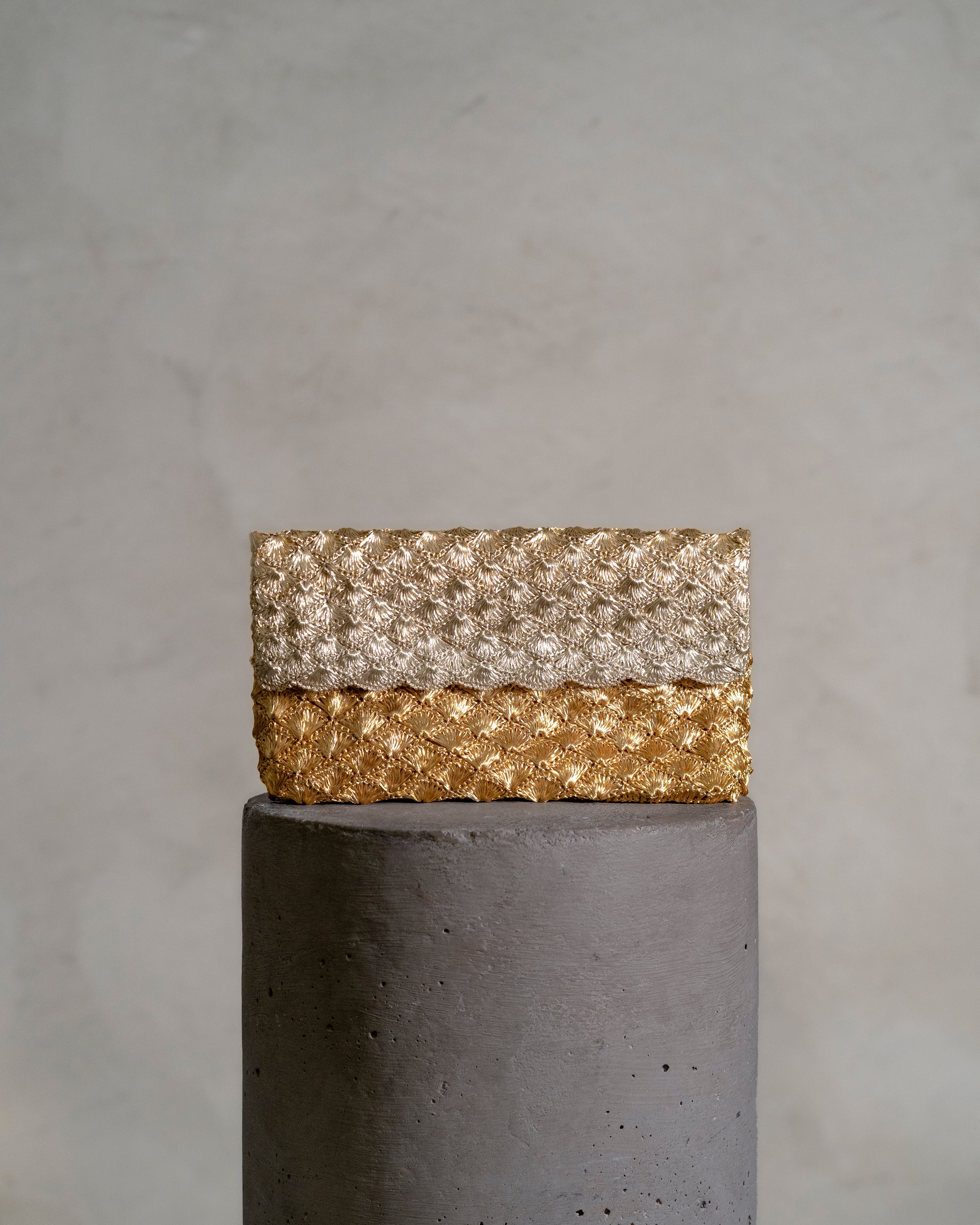 KAIA CLUTCH - GOLD & SILVER