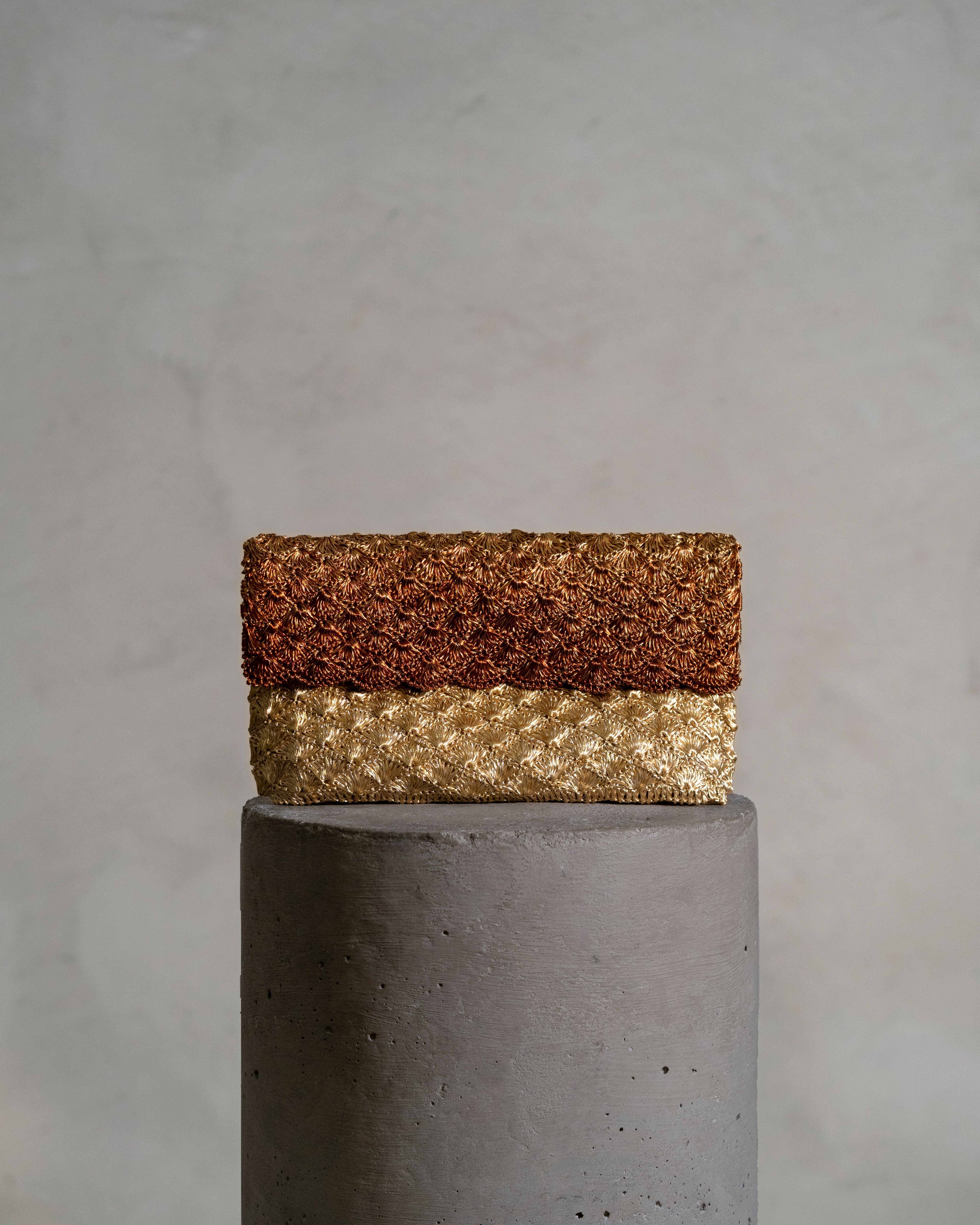 KAIA CLUTCH - GOLD & COPPER