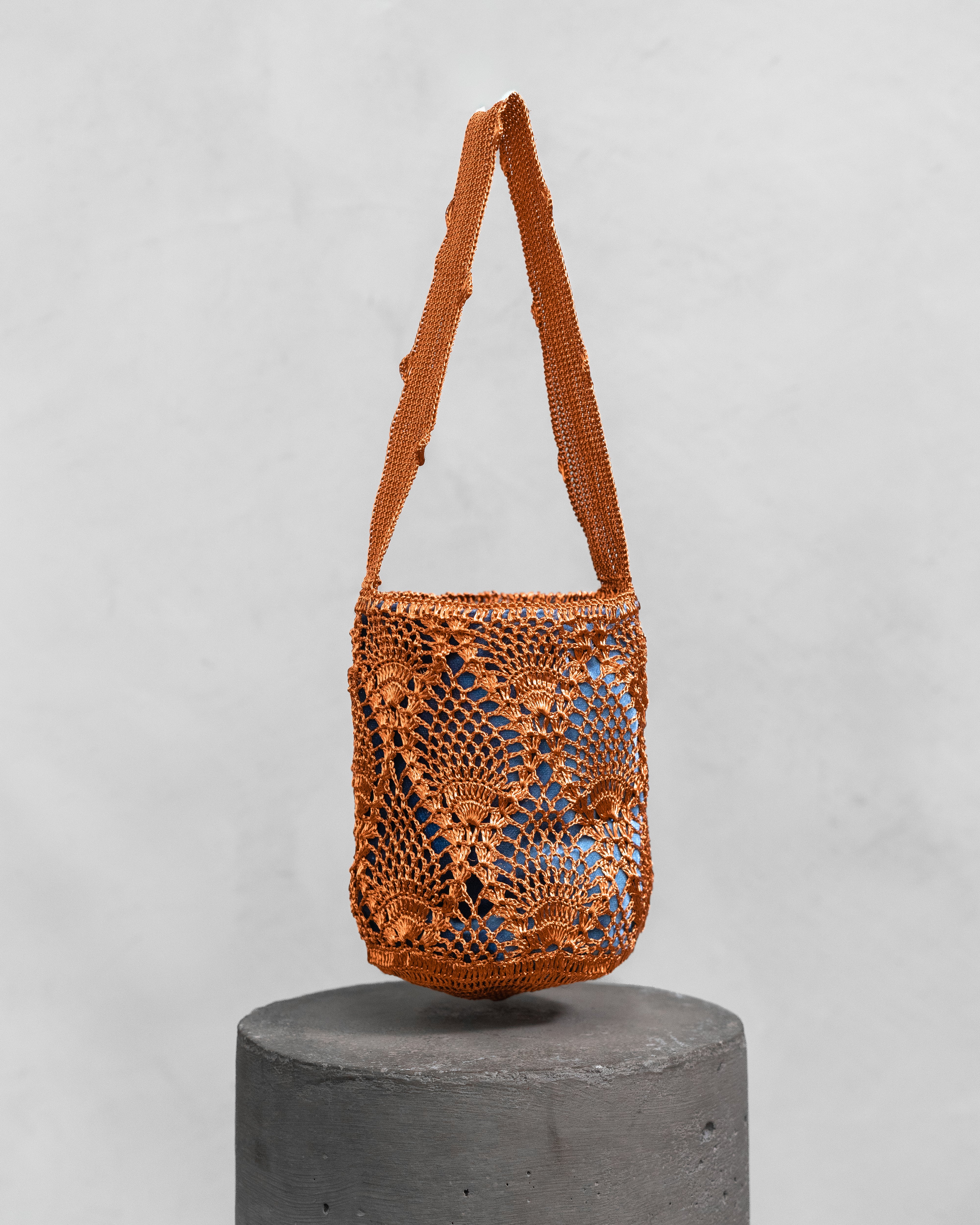 PINEAPPLE MOCHILA - COPPER & BLUE LINING